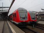 Doppelstock Steuerwagen 3.Gattung Ein Doppelstock Steuerwagen als RE 1 nach Hamburg Hbf in Rostock Hbf. 20.03.2010