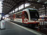 160 005-2 der Zentralbahn als IR nach Interlaken Ost in Luzern.