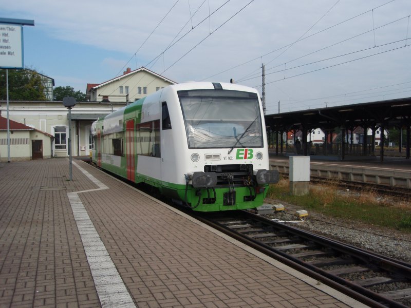 VT 002 der Erfurter Bahn in Leinefelde. 05.07.2008
