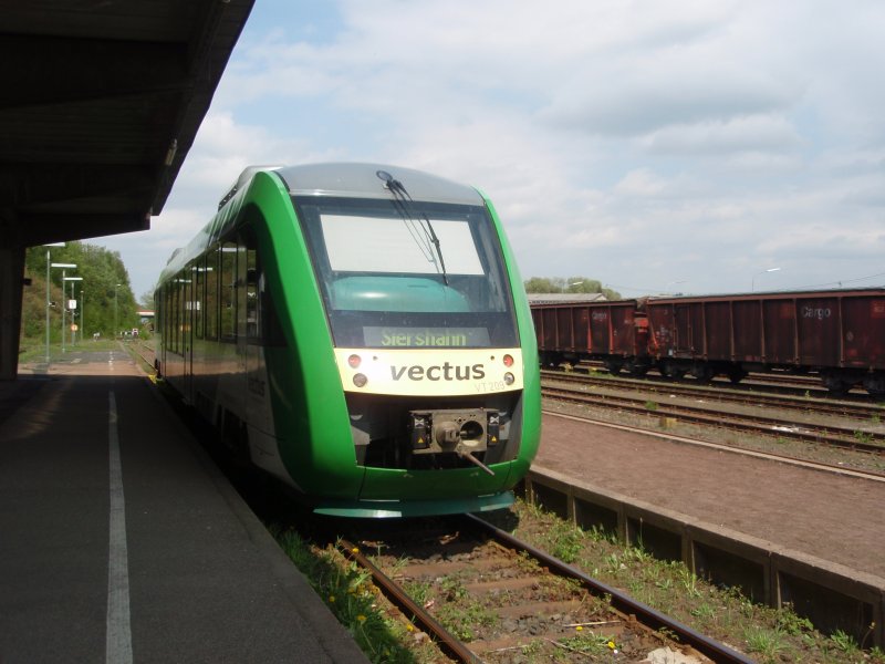VT 209 der vectus als RB 29 aus Limburg (Lahn) in Siershahn. 25.04.2009