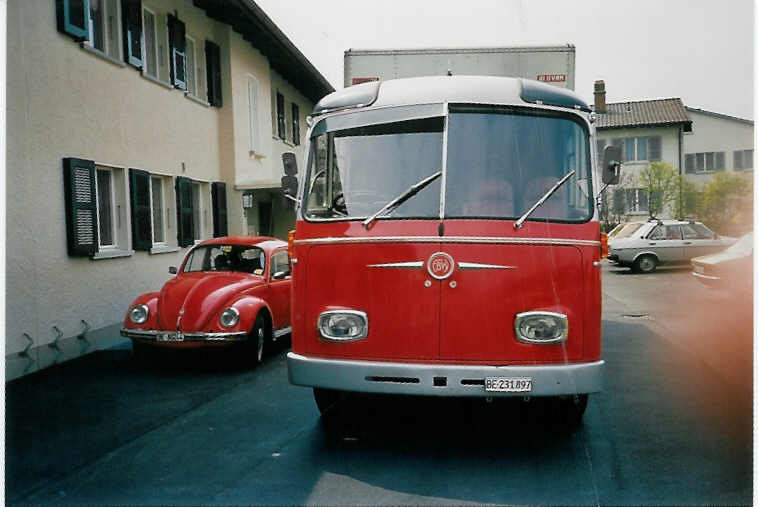 (003'204) - AFA Adelboden - Nr. 13/BE 231'897 - FBW/R&J Postfourgon (ex Nr. 17; ex AAGI Interlaken) am 30. April 1988 in Thun, Freiestrasse