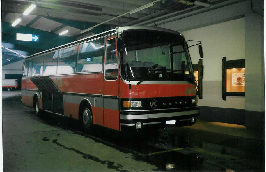 (014'407) - AFA Adelboden - Nr. 21/BE 21'181 - Setra am 8. Juli 1996 im Autobahnhof Adelboden