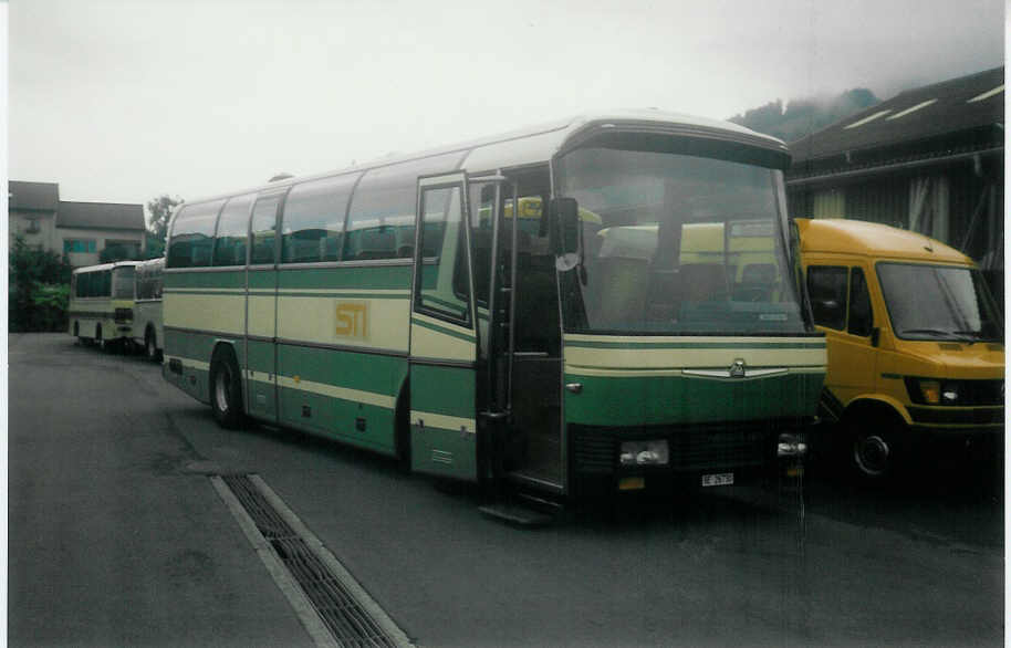 (014'631) - STI Thun - Nr. 43/BE 26'730 - Neoplan (ex AGS Sigriswil Nr. 2) am 8. August 1996 in Thun, Garage