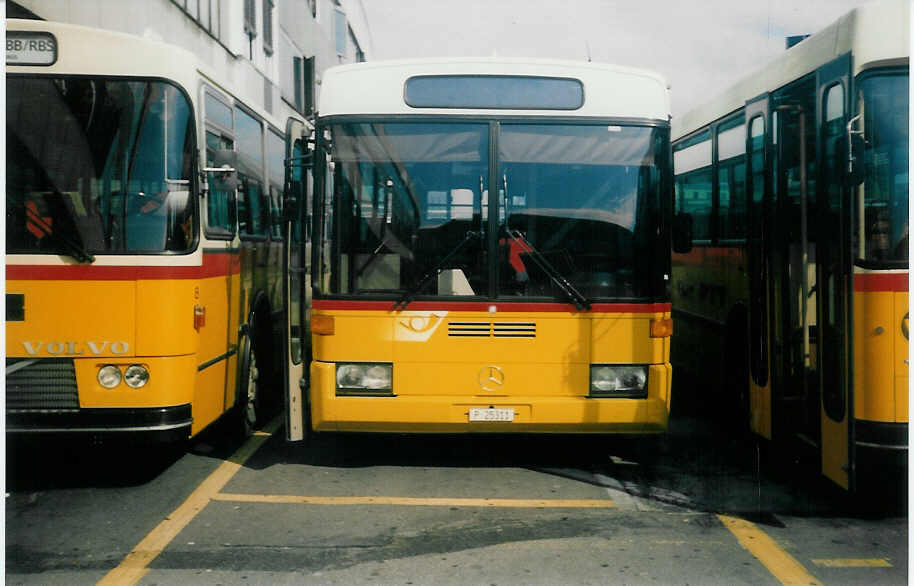 (015'628) - PTT-Regie - P 25'311 - Mercedes/R&J am 14. Oktober 1996 in Bern, Postautostation