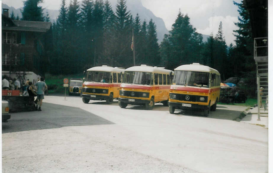 (018'728) - Geiger, Adelboden - Nr. 6/BE 26'710 + Nr. 10/BE 90'275 + Nr. 9/BE 152'056 - Mercedes am 25. August 1997 auf der Griesalp