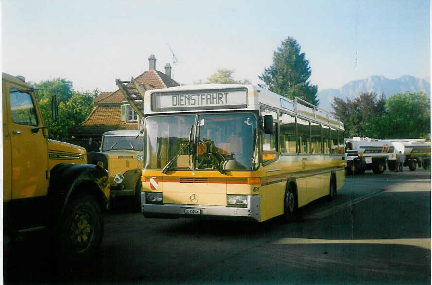 (019'319) - STI Thun - Nr. 61/BE 452'461 - Mercedes/R&J am 9. September 1997 in Thun, Garage