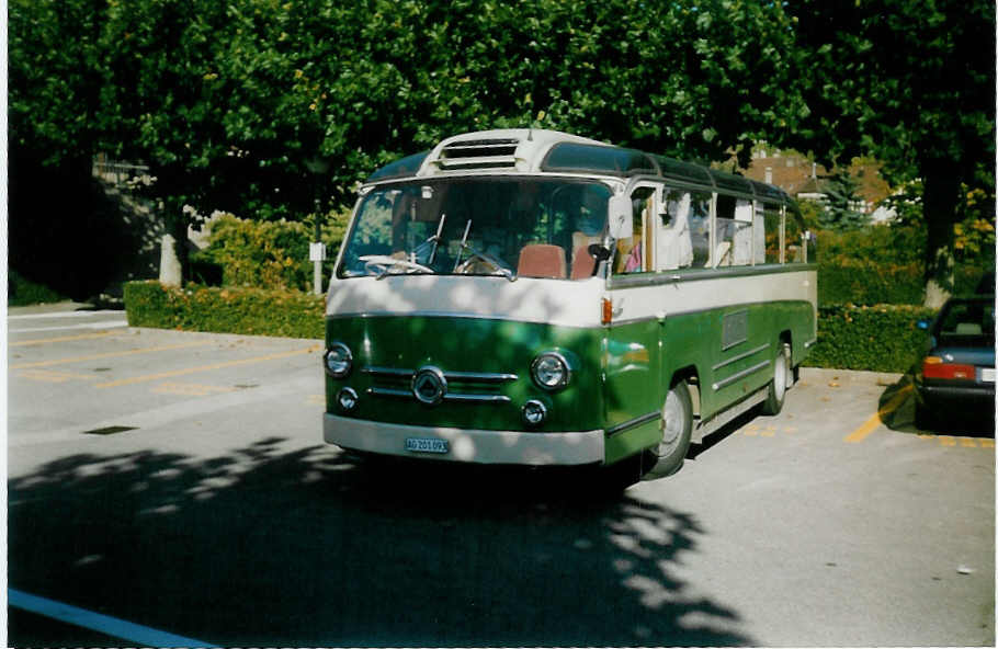 (019'808) - Gloor, Wettingen - AG 201'093 - Saurer/Saurer (ex ARAG Ruswil) am 4. Oktober 1997 in Twann, Hotel Bren