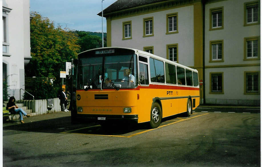 (020'020) - PTT-Regie - P 25'832 - Saurer/Tscher am 8. Oktober 1997 beim Bahnhof Liestal