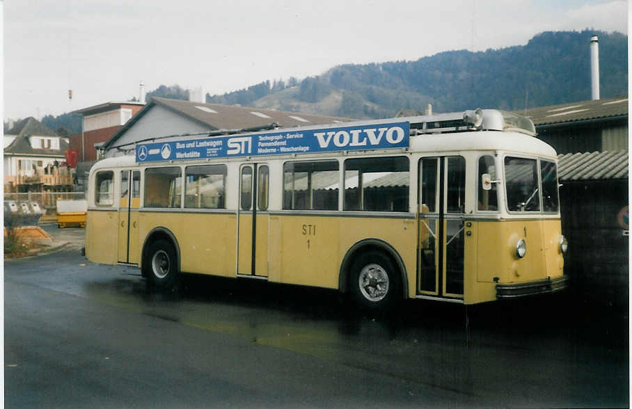 (021'422) - STI Thun - Nr. 1 - Berna/Gangloff am 15. Januar 1998 in Thun, Garage