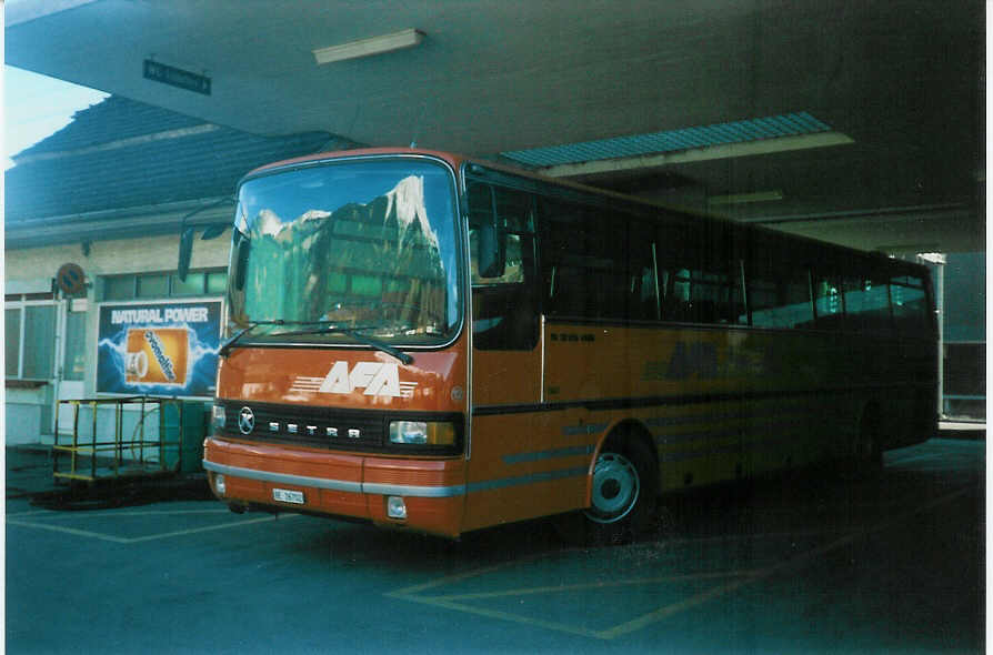 (021'802) - AFA Adelboden - Nr. 12/BE 26'702 - Setra am 20. Februar 1998 beim Bahnhof Frutigen