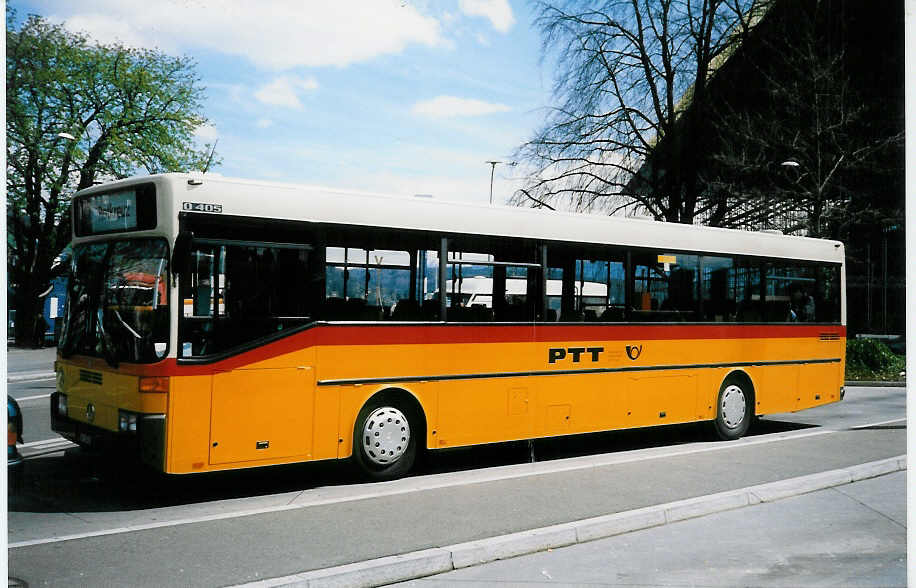 (022'334) - Bucheli, Kriens - Nr. 27/LU 15'711 - Mercedes am 16. April 1998 beim Bahnhof Luzern