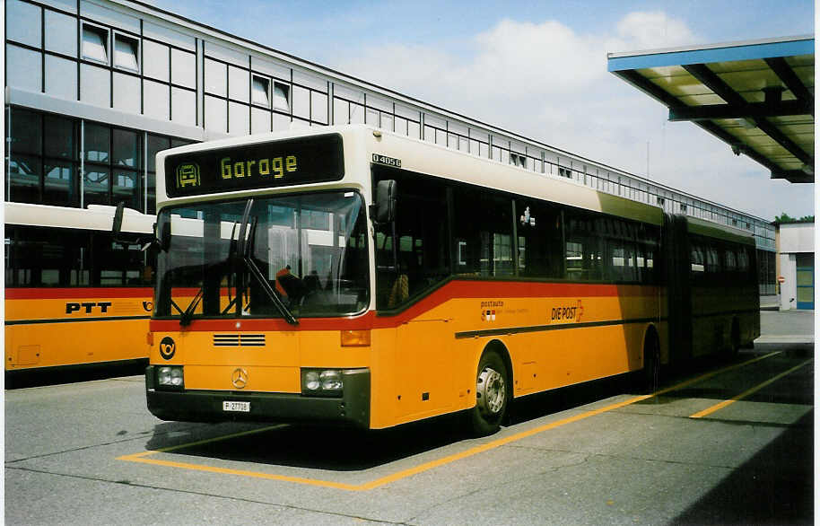 (023'118) - PTT-Regie - P 27'708 - Mercedes am 3. Juni 1998 in Bern, Automobilwerksttte