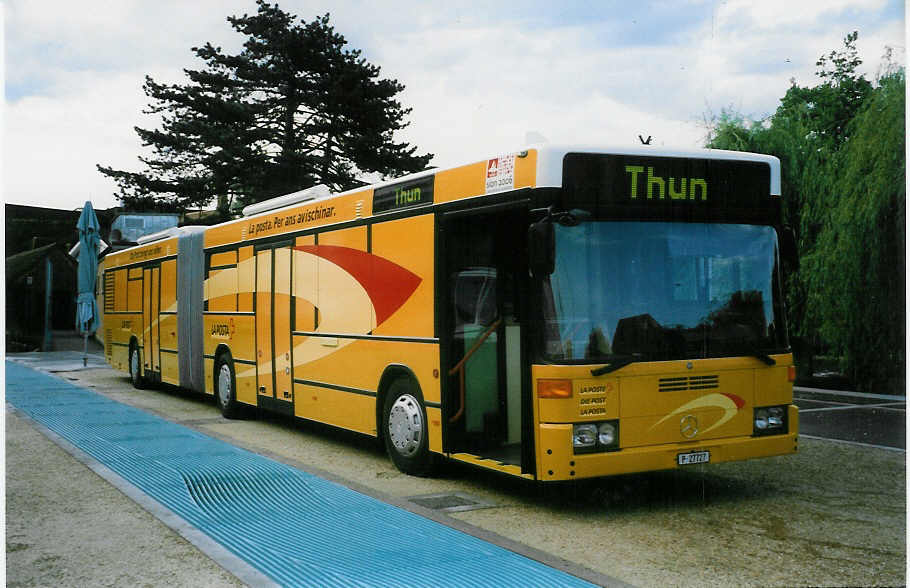 (023'133) - PTT-Regie - P 27'727 - Mercedes am 4. Juni 1998 in Thun, Mhleplatz