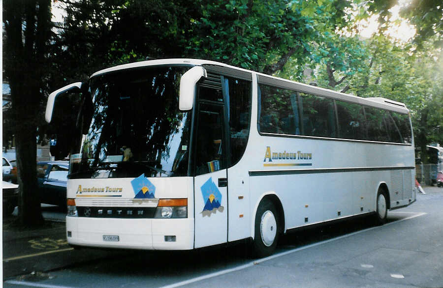 (023'827) - Amadeus, Visp - VS VS 196'099 - Setra am 6. Juli 1998 in Thun, Aarefeld