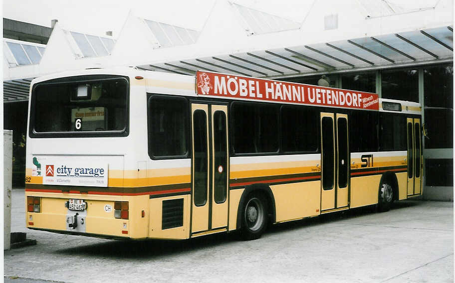 (025'211) - STI Thun - Nr. 62/BE 452'462 - Mercedes/R&J am 13. August 1998 in Thun, Garage