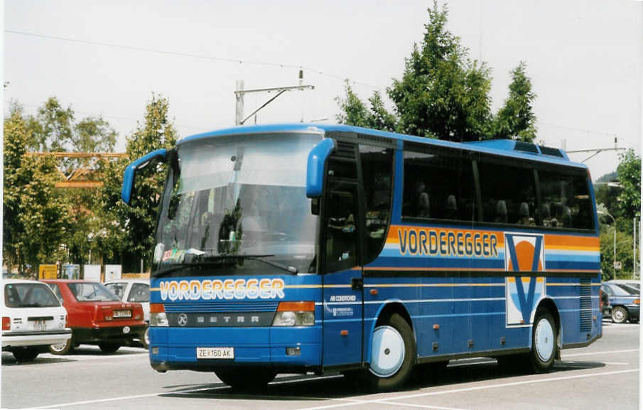 (025'212) - Aus Oesterreich: Vorderegger, Zell am See - ZE 160 AK - Setra am 13. August 1998 in Thun, Seestrasse