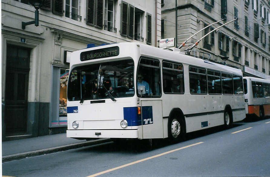 (025'719) - TL Lausanne - Nr. 762 - NAW/Lauber am 22. August 1998 in Lausanne, Rue Neuve