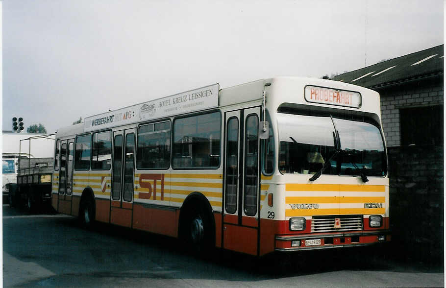 (026'210) - STI Thun - Nr. 29/BE 419'029 - Volvo/R&J (ex SAT Thun Nr. 29) am 23. September 1998 in Thun, Garage