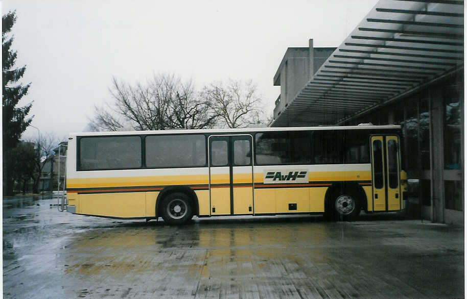 (029'212) - STI Thun - Nr. 42/BE 26'533 - NAW/R&J (ex ATGH Heiligenschwendi Nr. 3) am 28. Januar 1999 in Thun, Garage (Einsatz AvH)