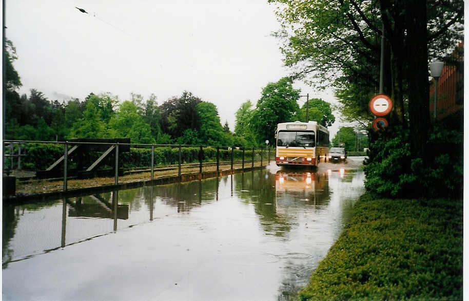 (031'512) - STI Thun - Nr. 34/BE 443'834 - Volvo/R&J (ex SAT Thun Nr. 34) am 14. Mai 1999 in Thun, Rosenau