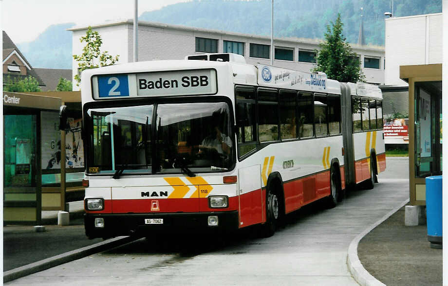 (035'017) - RVBW Wettingen - Nr. 118/AG 7062 - MAN/R&J am 4. August 1999 in Spreitenbach, Shopping Center