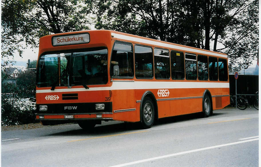 (037'023) - BSU Solothurn - Nr. 39/BE 253'492 - FBW/R&J (ex RBS Worblaufen Nr. 4) am 19. September 1999 bei Solothurn