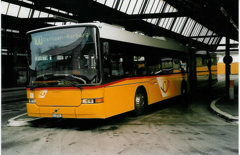 (037'910) - PTT-Regie - P 27'731 - Volvo/Hess am 26. November 1999 in Bern, Postautostation