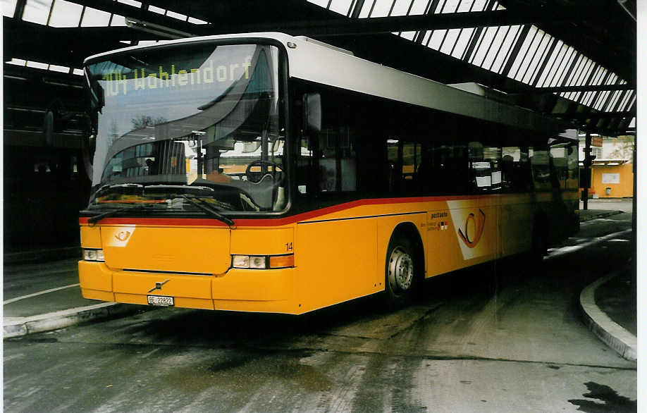 (037'911) - Steiner, Ortschwaben - Nr. 14/BE 22'822 - Volvo/Hess am 26. November 1999 in Bern, Postautostation