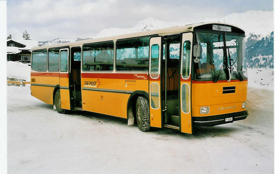 (038'417) - PTT-Regie - P 24'360 - Saurer/R&J am 1. Januar 2000 in Tschiertschen, Wendeplatz