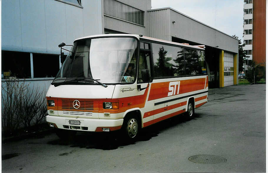 (039'601) - STI Thun - Nr. 7/BE 120'517 - Mercedes/Auwrter (ex TSG Blumenstein Nr. 7) am 10. Mrz 2000 in Thun, Garage