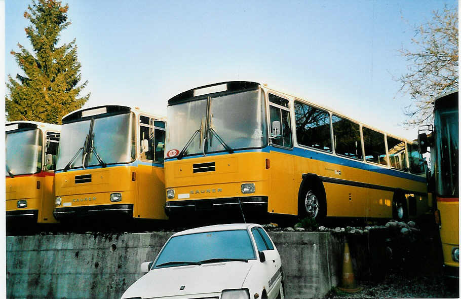 (040'008) - PTT-Regie - P 25'819 - Saurer/Tscher am 8. April 2000 in Btzberg, Heiniger