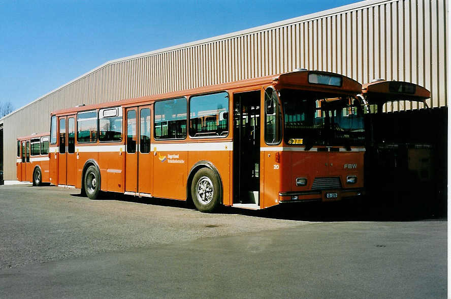 (040'205) - ZVB Zug - Nr. 20/ZG 3370 - FBW/Tscher am 8. April 2000 in Zug, Garage