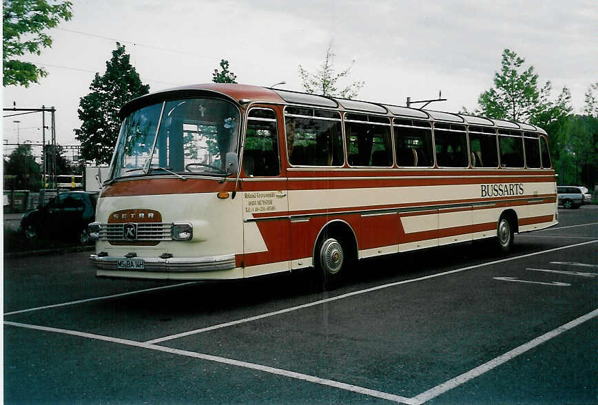 (040'436) - Aus Deutschland: Grevesmhl, Mnster - MS-BA 14H - Setra am 6. Mai 2000 in Thun, Seestrasse