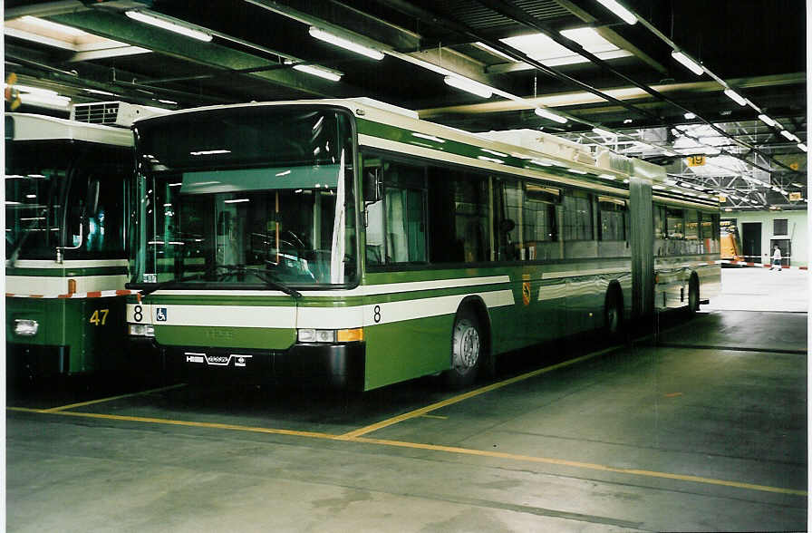 (040'606) - SVB Bern - Nr. 8 - NAW/Hess Gelenktrolleybus am 20. Mai 2000 in Bern, Eigergarage