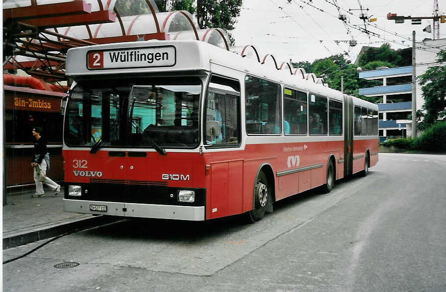 (041'919) - WV Winterthur - Nr. 312/ZH 527'312 - Volvo/Hess am 13. Juli 2000 beim Hauptbahnhof Winterthur