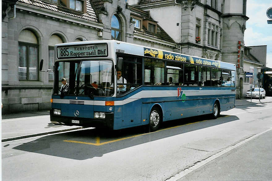 (042'018) - VZO Grningen - Nr. 47/ZH 236'747 - Mercedes am 17. Juli 2000 beim Bahnhof Rapperswil