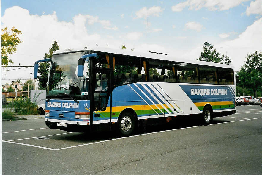 (042'306) - Aus England: Bakers Dolphin, Bristol - Nr. 5/T 761 JYB - Van Hool am 26. Juli 2000 in Thun, Seestrasse