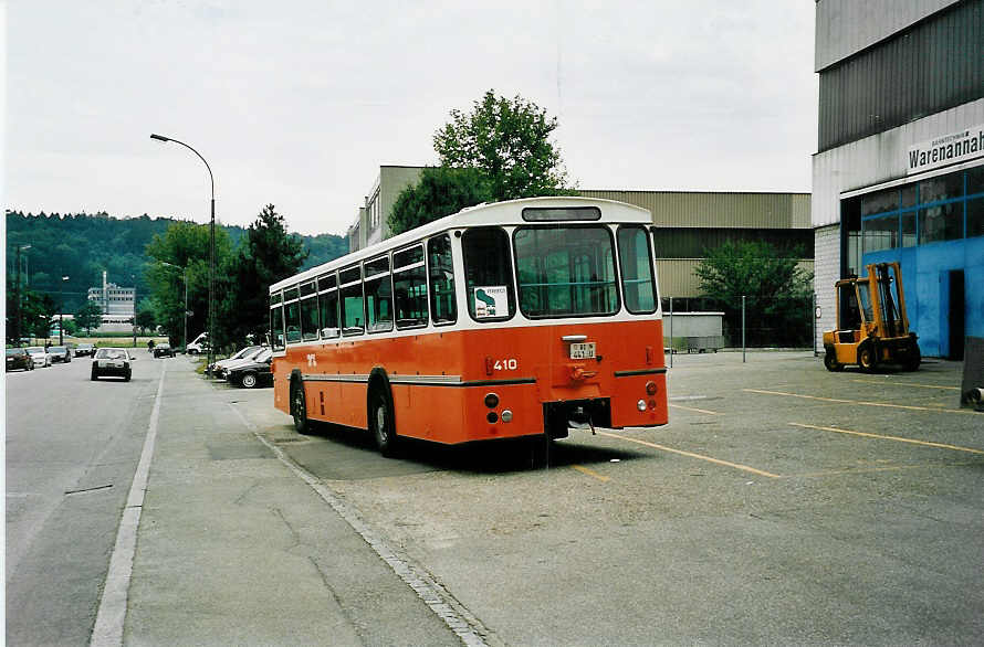 (043'114) - TL Lausanne - Nr. 410/BE 441 U - FBW/Hess am 6. September 2000 in Biel, BTR