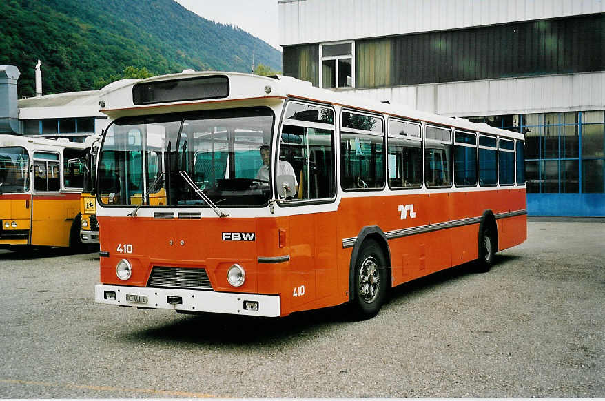 (043'117) - TL Lausanne - Nr. 410/BE 441 U - FBW/Hess am 6. September 2000 in Biel, BTR