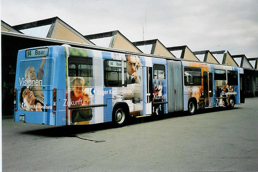 (043'606) - ZVB Zug - Nr. 71/ZG 46'071 - Mercedes/Hess am 17. Oktober 2000 in Zug, Garage