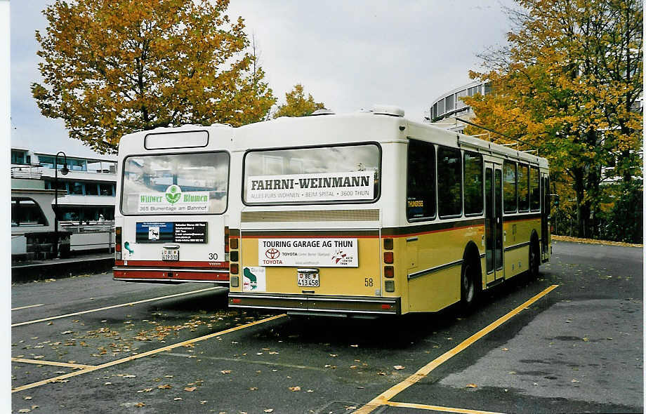 (043'633) - STI Thun - Nr. 58/BE 413'458 - Saurer/R&J am 24. Oktober 2000 bei der Schifflndte Thun