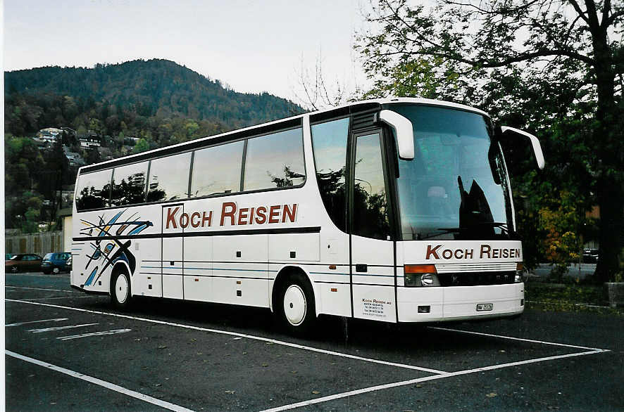 (043'704) - Koch, Giswil - NW 25'126 - Setra am 28. Oktober 2000 in Thun, Seestrasse