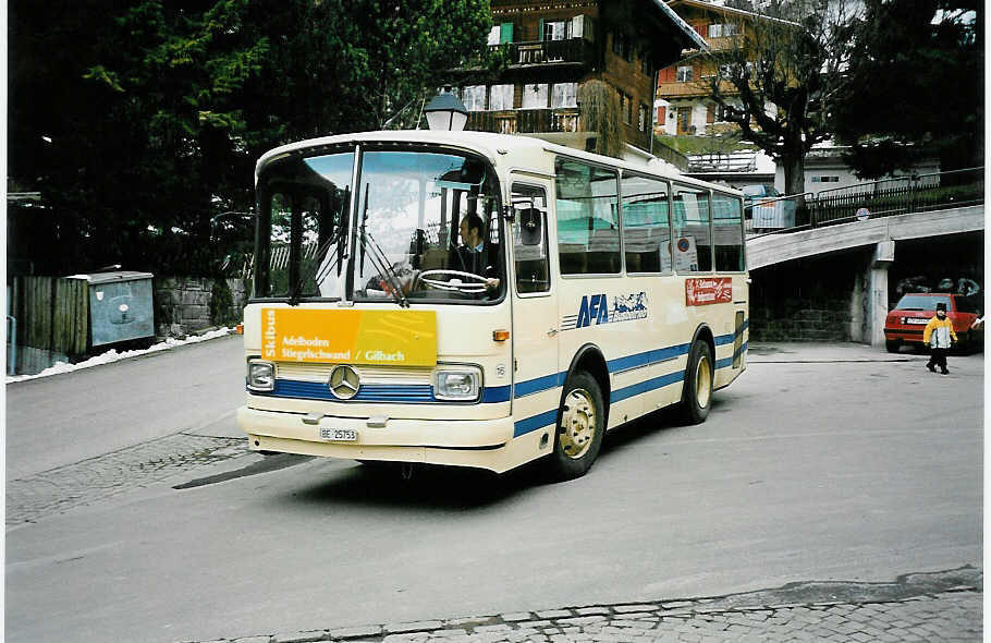 (044'120) - AFA Adelboden - Nr. 16/BE 25'753 - Mercedes/Vetter (ex FART Locarno Nr. 3) am 24. Dezember 2000 beim Autobahnhof Adelboden