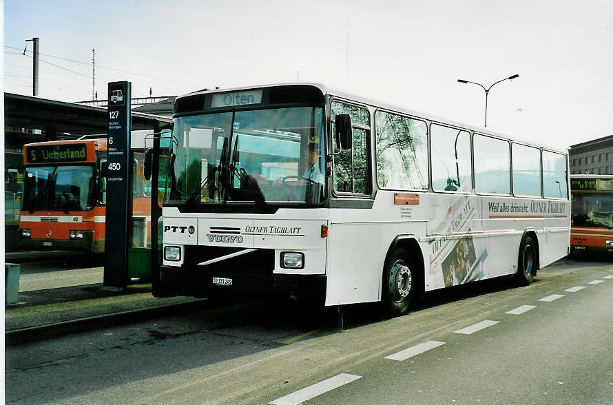 (044'209) - Wyss, Boningen - SO 131'249 - Volvo/Hess am 27. Dezember 2000 beim Bahnhof Olten