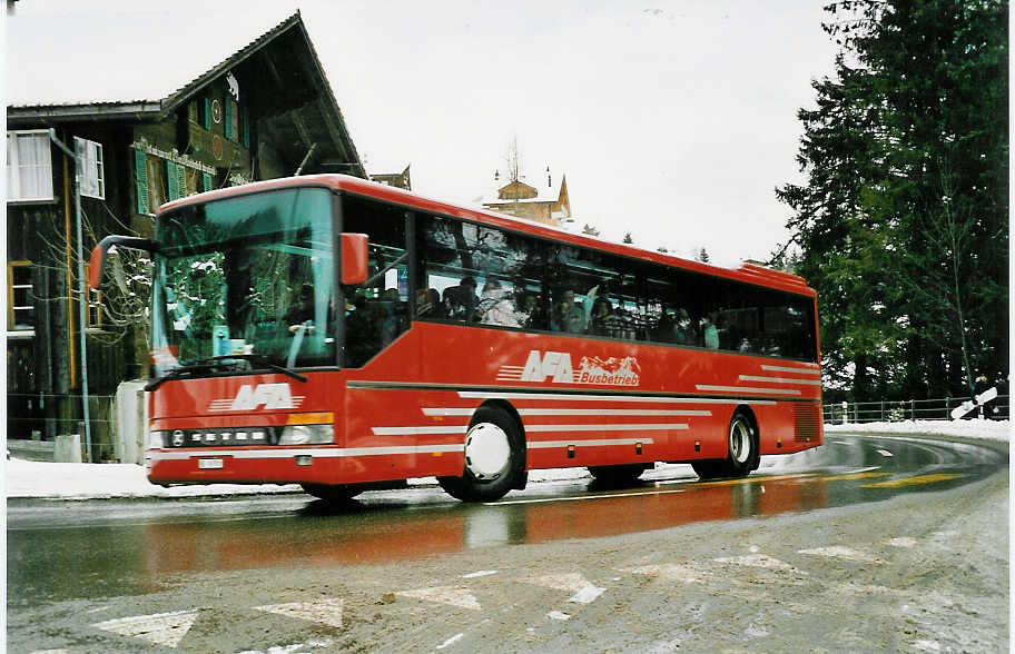 (044'313) - AFA Adelboden - Nr. 11/BE 26'701 - Setra am 30. Dezember 2000 in Adelboden, Mineralquelle