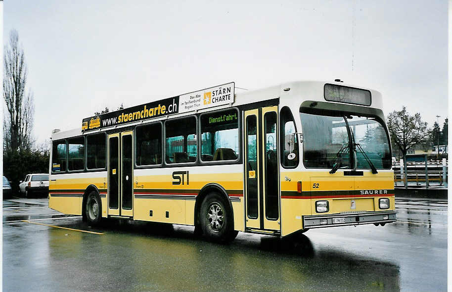 (044'531) - STI Thun - Nr. 52/BE 396'552 - Saurer/R&J am 7. Januar 2001 bei der Schifflndte Thun