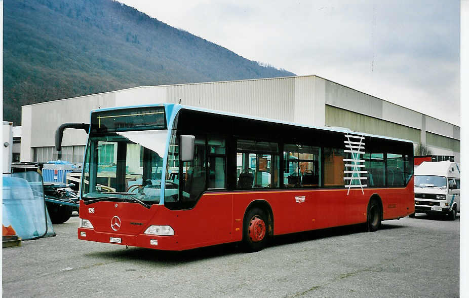 (044'730) - VB Biel - Nr. 126/BE 560'126 - Mercedes am 17. Februar 2001 in Biel, Zrichstrasse