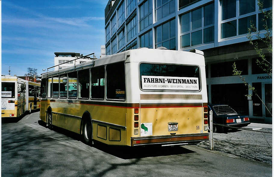 (045'537) - STI Thun - Nr. 56/BE 413'456 - Saurer/R&J am 2. April 2001 bei der Schifflndte Thun