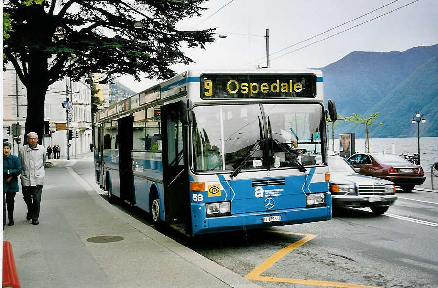 (045'934) - ACT Lugano - Nr. 58/TI 179'338 - Mercedes (ex Nr. 28) am 23. April 2001 in Lugano, Piazza Manzoni