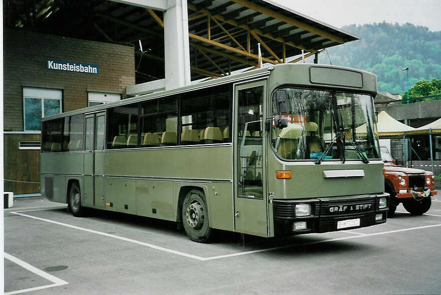 (046'505) - Aus Oesterreich: Bundesheer - BH 70'060 - Grf&Stift am 5. Mai 2001 in Thun, Grabengut